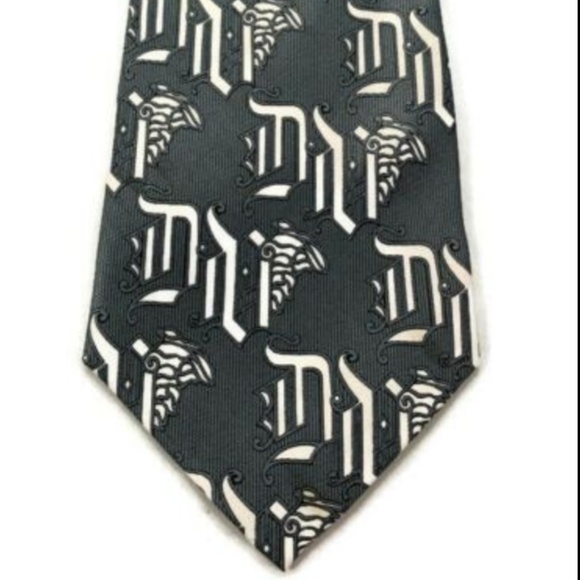 Versace Other - Versace Men's Gray Tie 100% Silk Made In Italy
